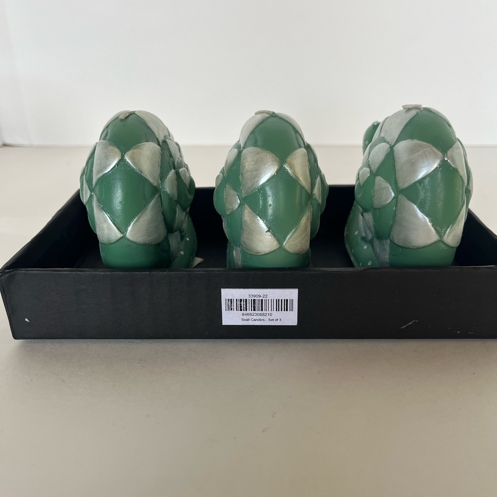 New in Box MacKenzie-Childs Glow Set of Snail Shaped Candles Emerald Check - Picture 2 of 13